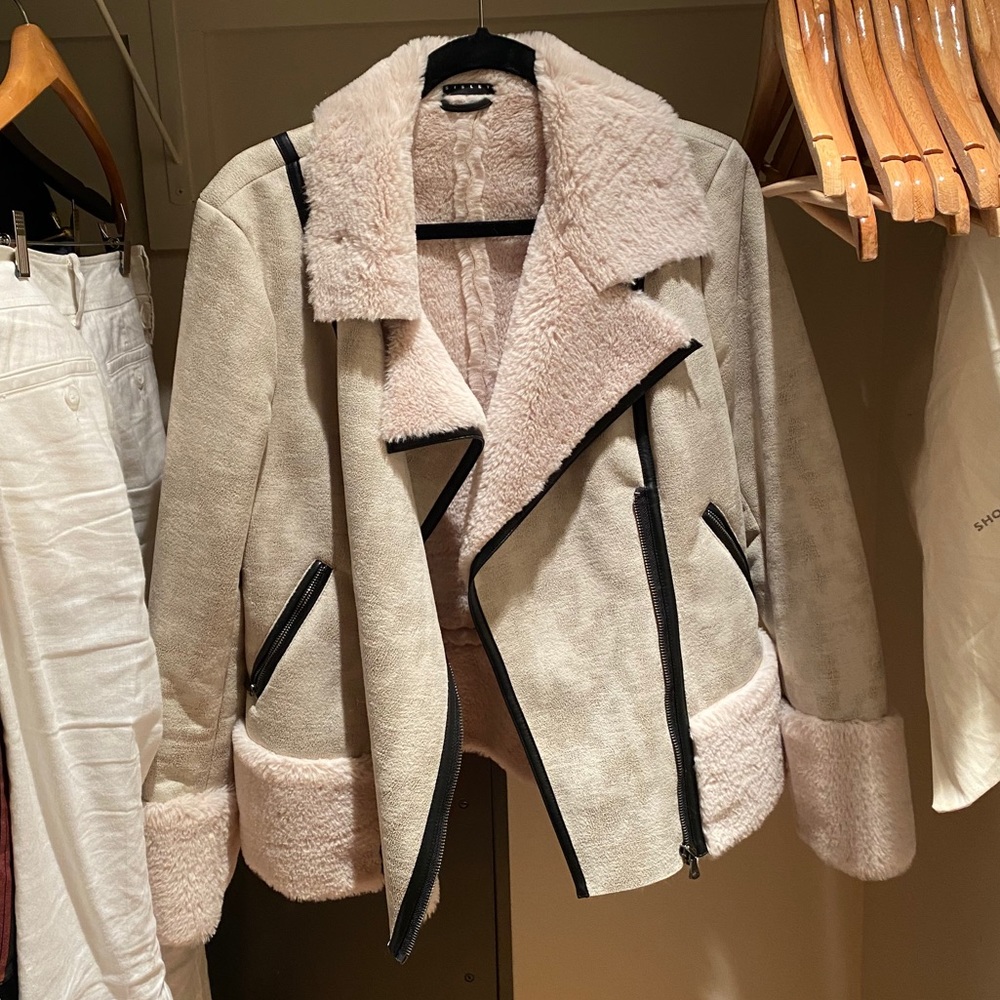 Sisley Winter fur and vegan suede coat